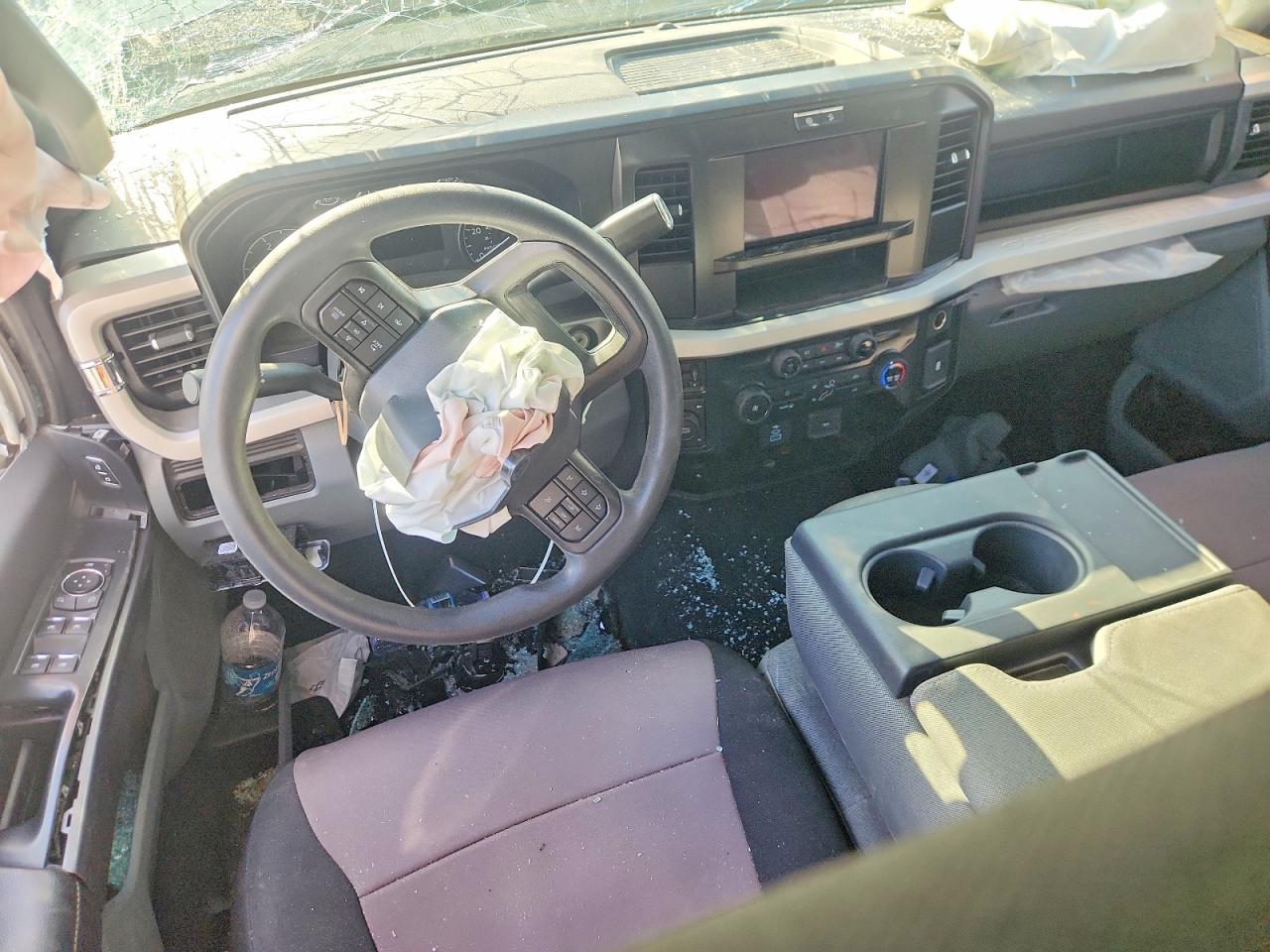 2025 FORD F350 photo 15