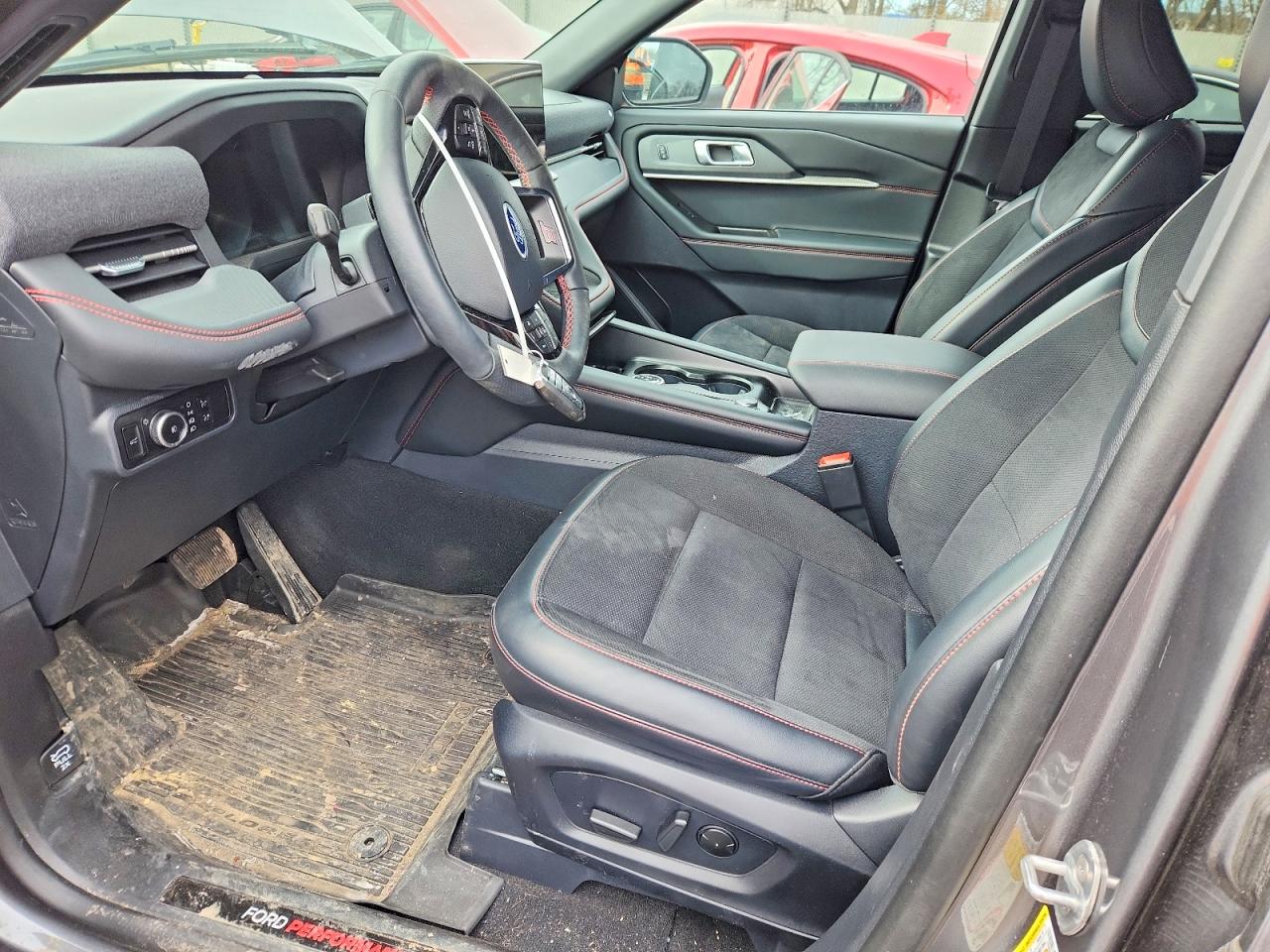 2025 FORD EXPLORER ST photo 19