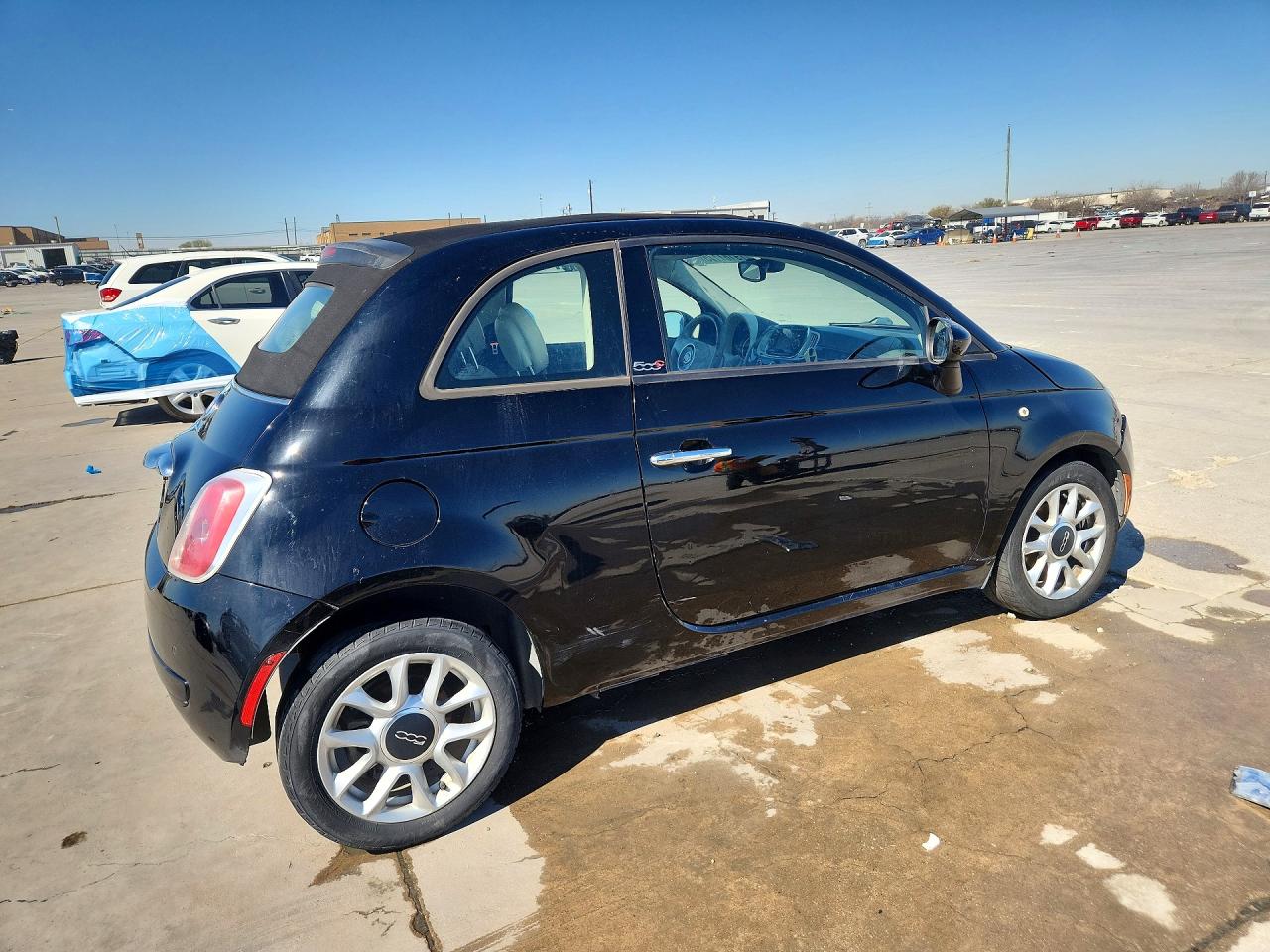 2017 FIAT 500 POP photo 3
