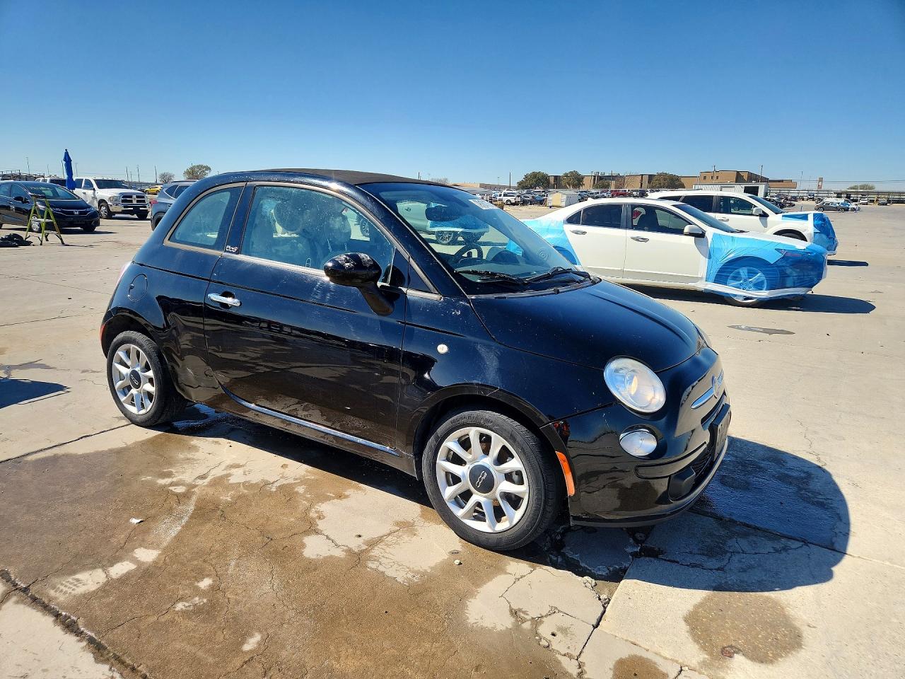 2017 FIAT 500 POP photo 4