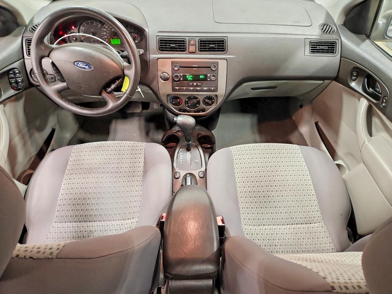 2007 FORD FOCUS ZX4 photo 15
