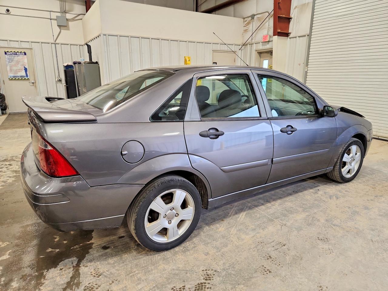 2007 FORD FOCUS ZX4 photo 5