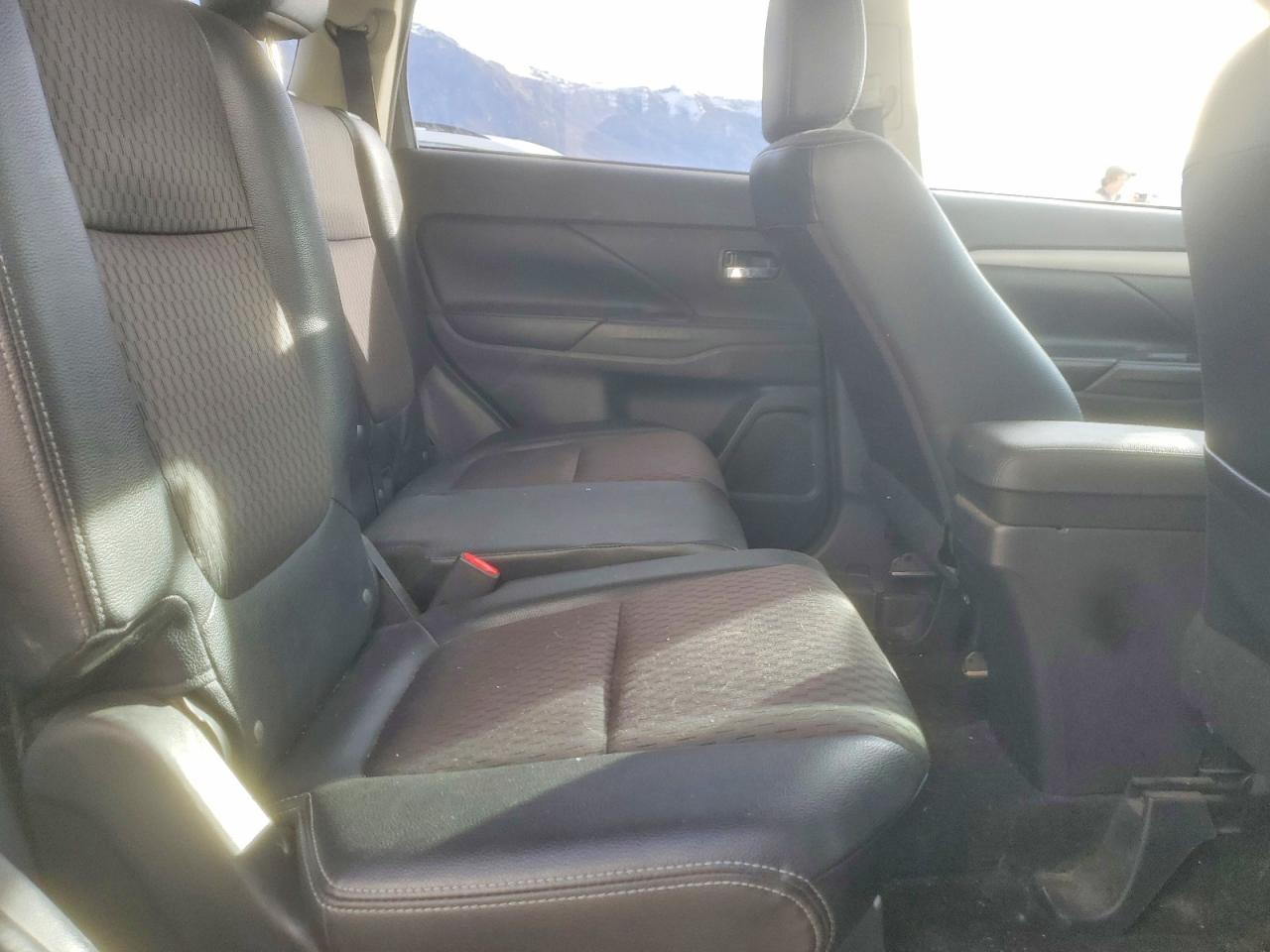 2015 MITSUBISHI OUTLANDER SE photo 10