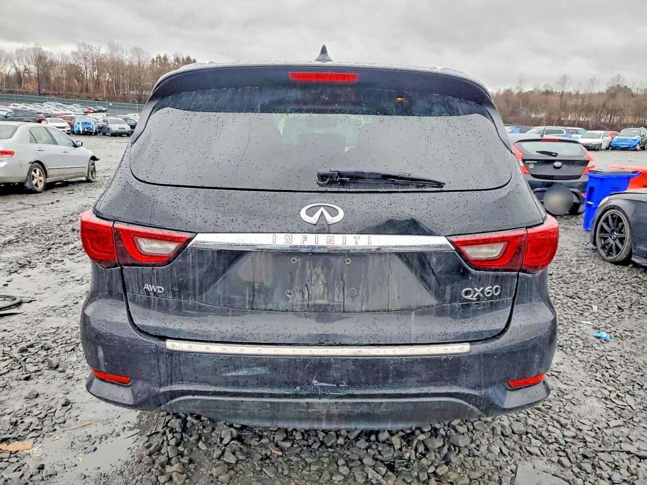 2020 INFINITI QX60 LUXE photo 6