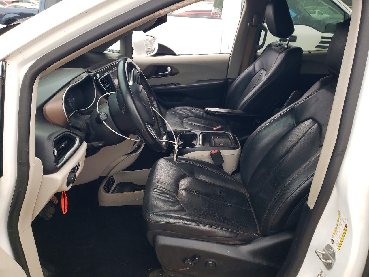 2019 CHRYSLER PACIFICA TOURING L photo 13