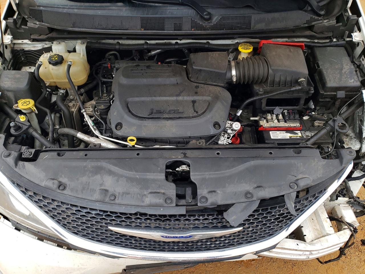 2019 CHRYSLER PACIFICA TOURING L photo 23