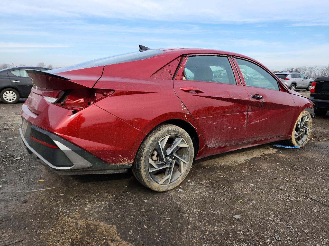 2025 HYUNDAI ELANTRA SEL SPORT photo 5