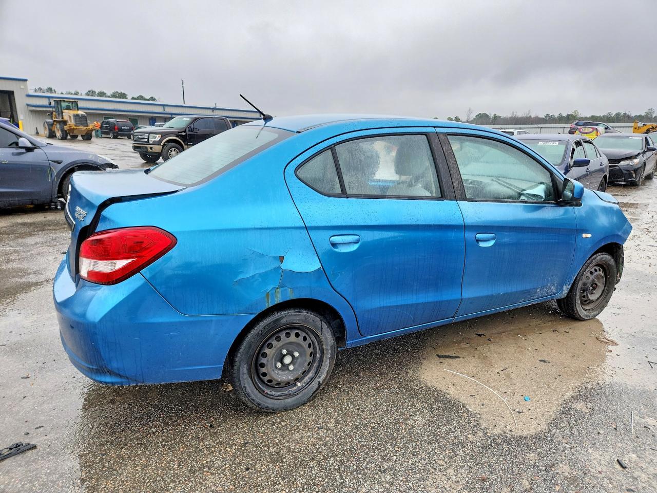2018 MITSUBISHI MIRAGE G4 ES photo 3