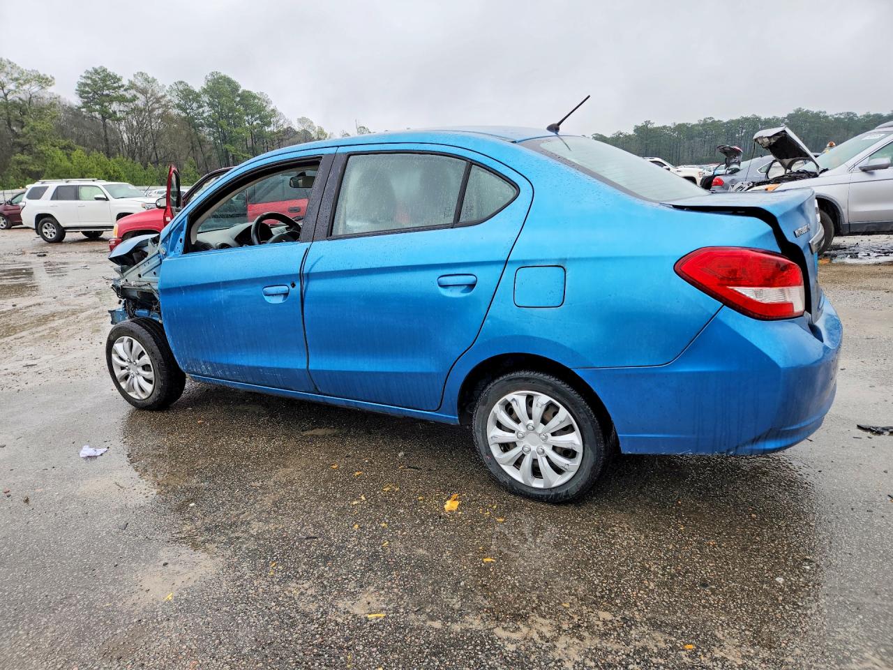 2018 MITSUBISHI MIRAGE G4 ES photo 2