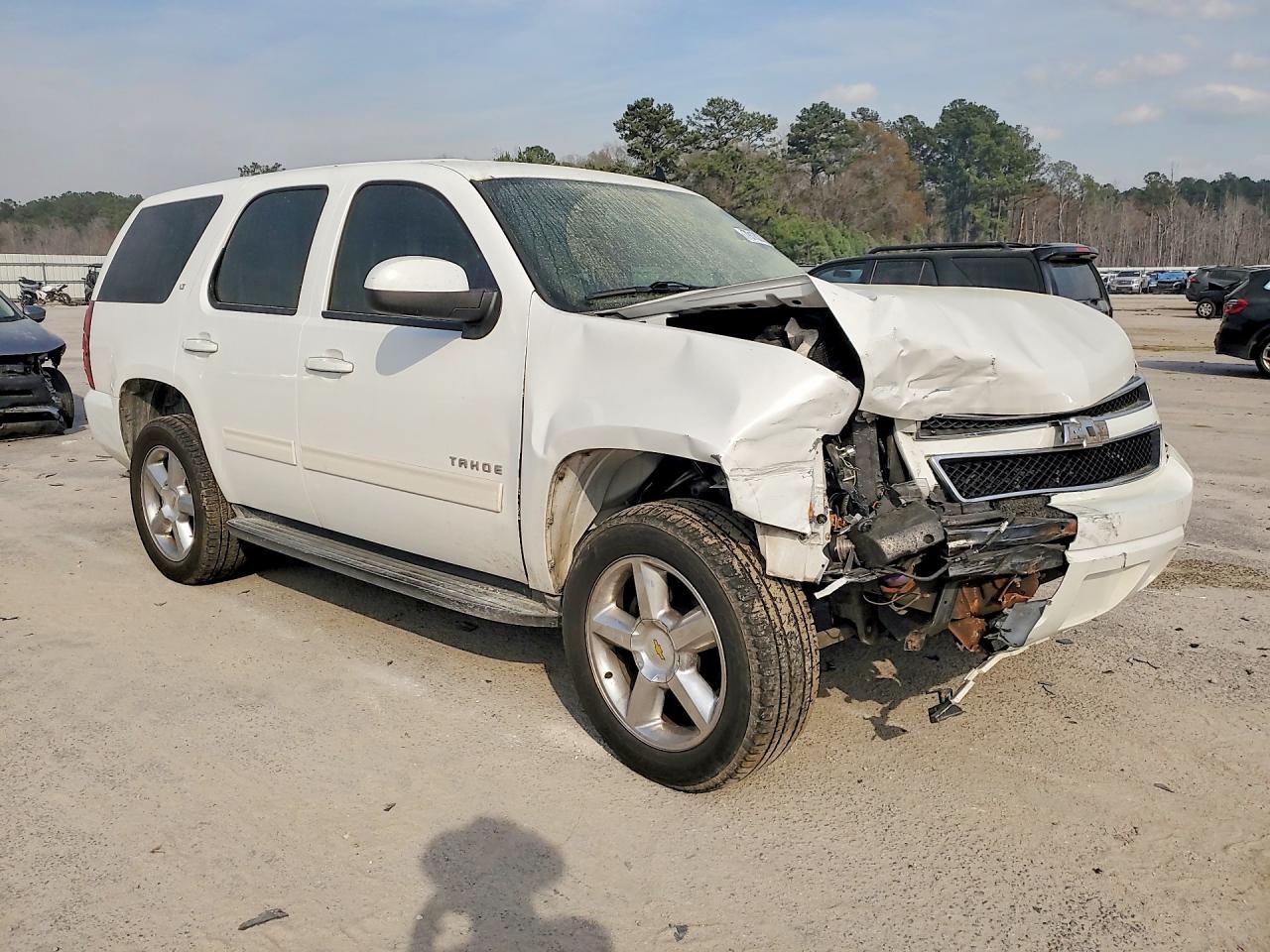 2011 CHEVROLET TAHOE C1500 LT photo 4