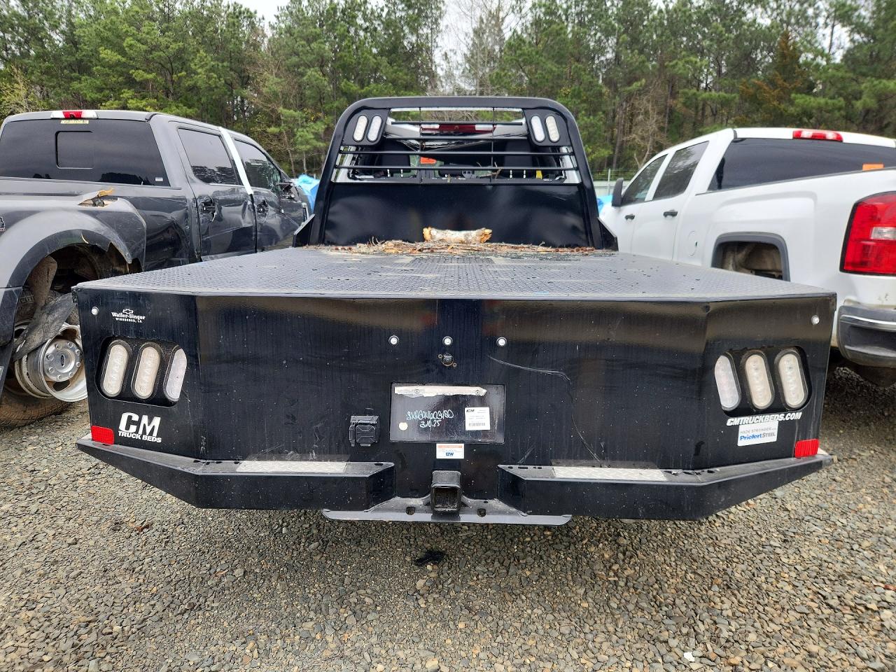 2025 CHEVROLET SILVERADO HD FLATBED TRUCK photo 6