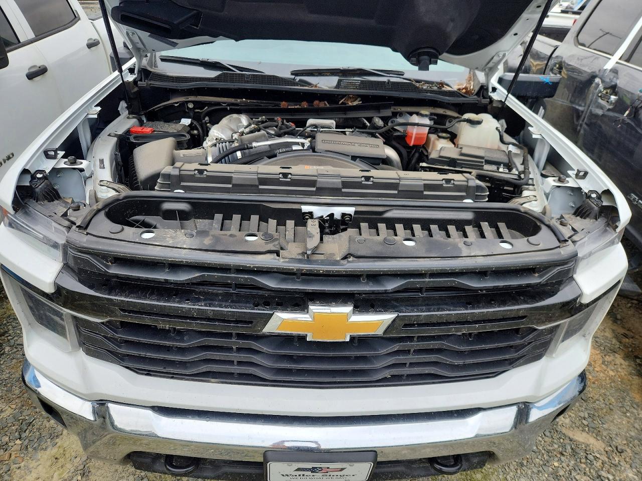 2025 CHEVROLET SILVERADO HD FLATBED TRUCK photo 11