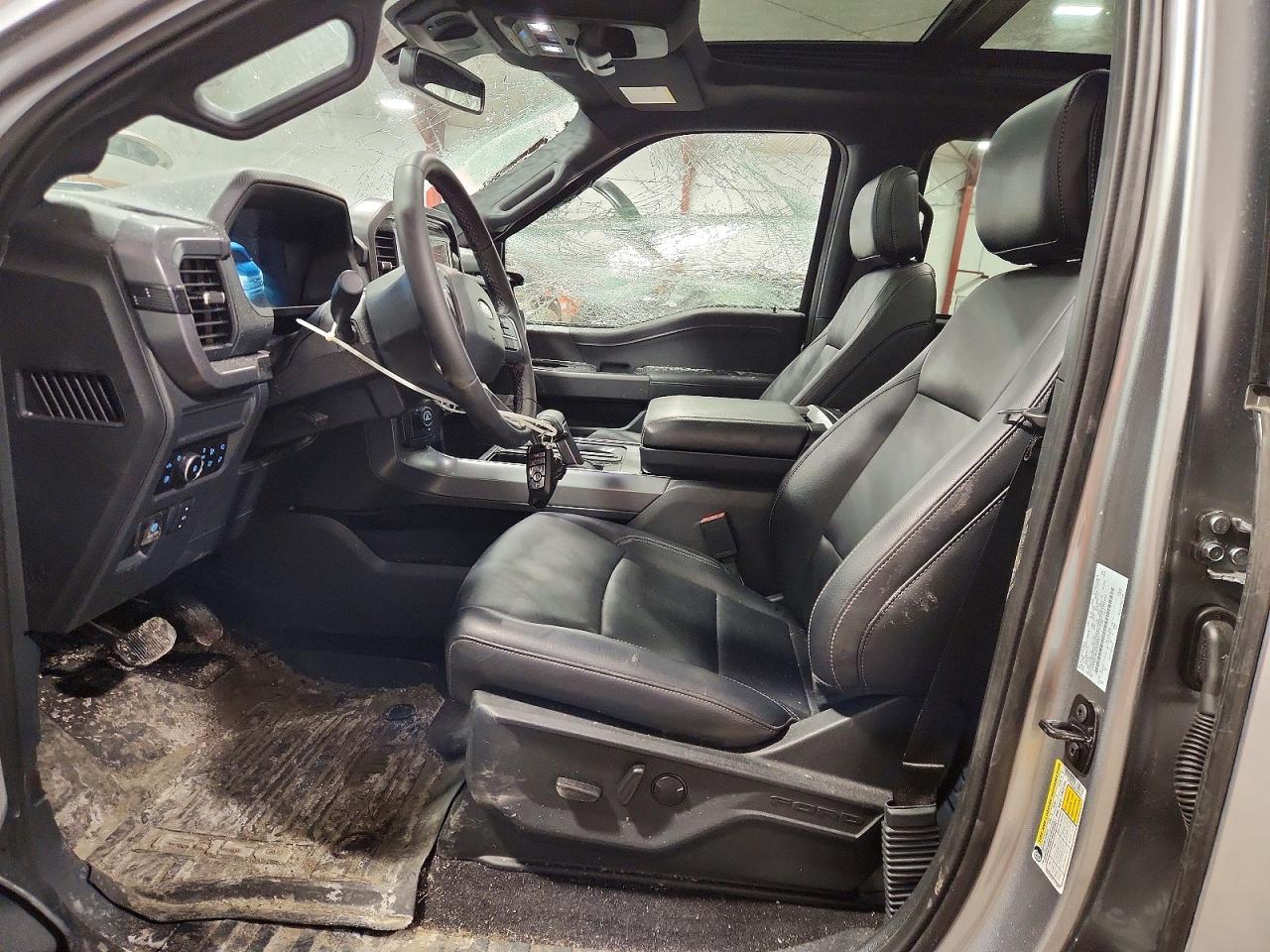 2025 FORD F150 XLT photo 13