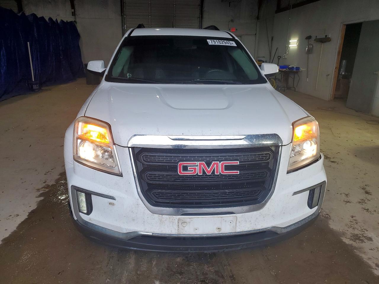 2017 GMC TERRAIN SLE photo 9