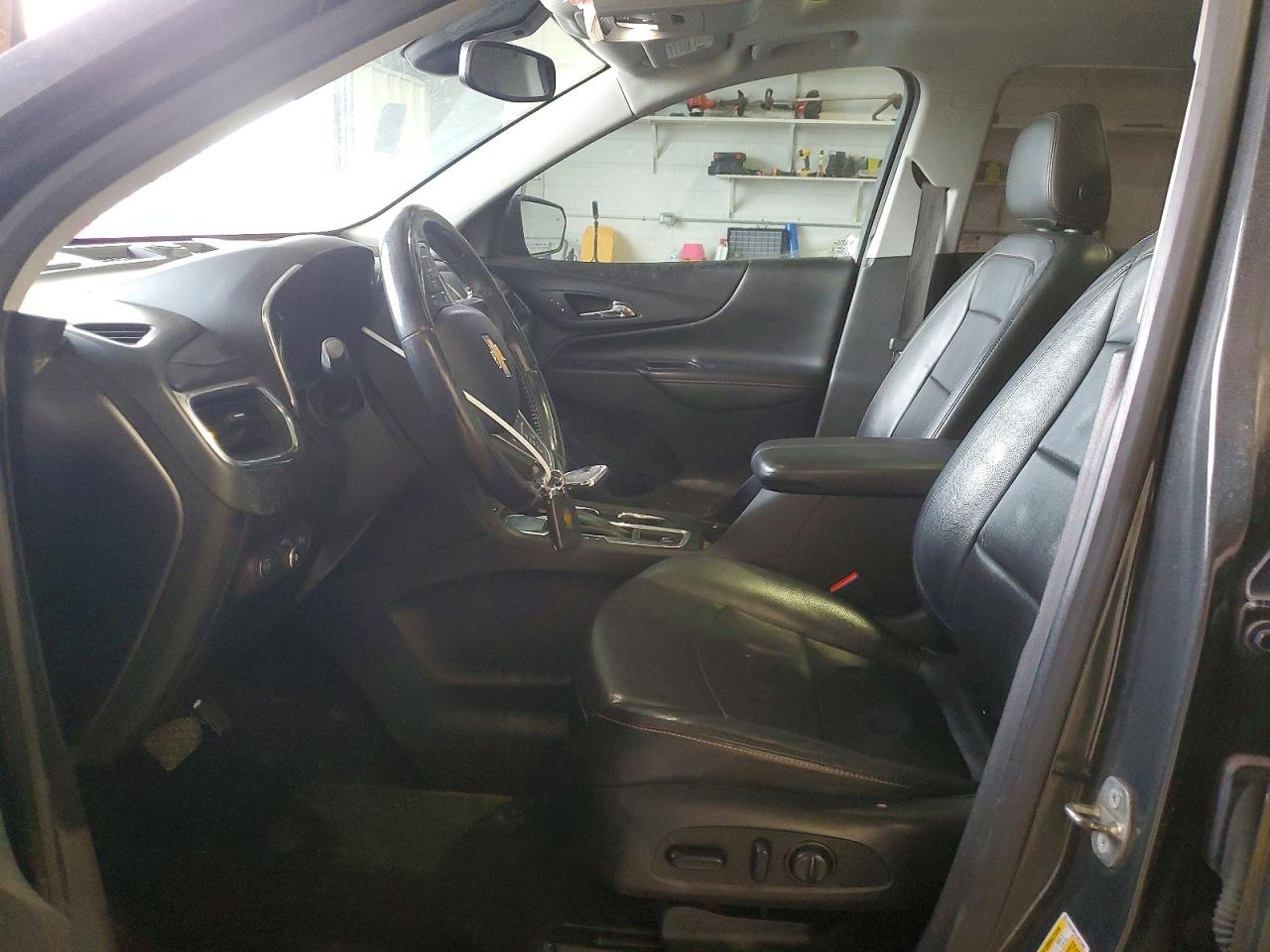 2018 CHEVROLET EQUINOX PREMIER photo 13