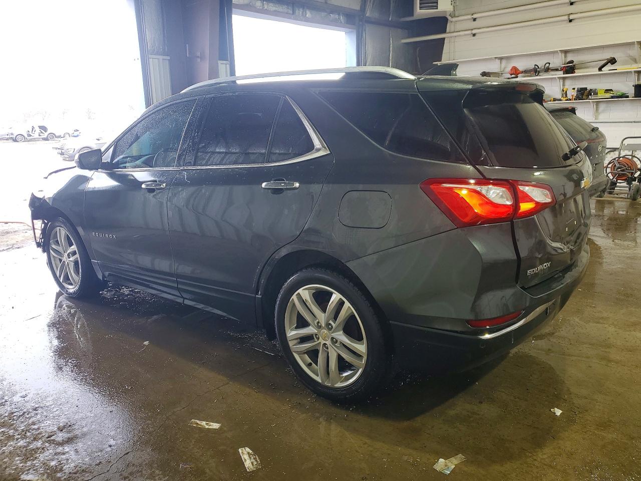 2018 CHEVROLET EQUINOX PREMIER photo 3