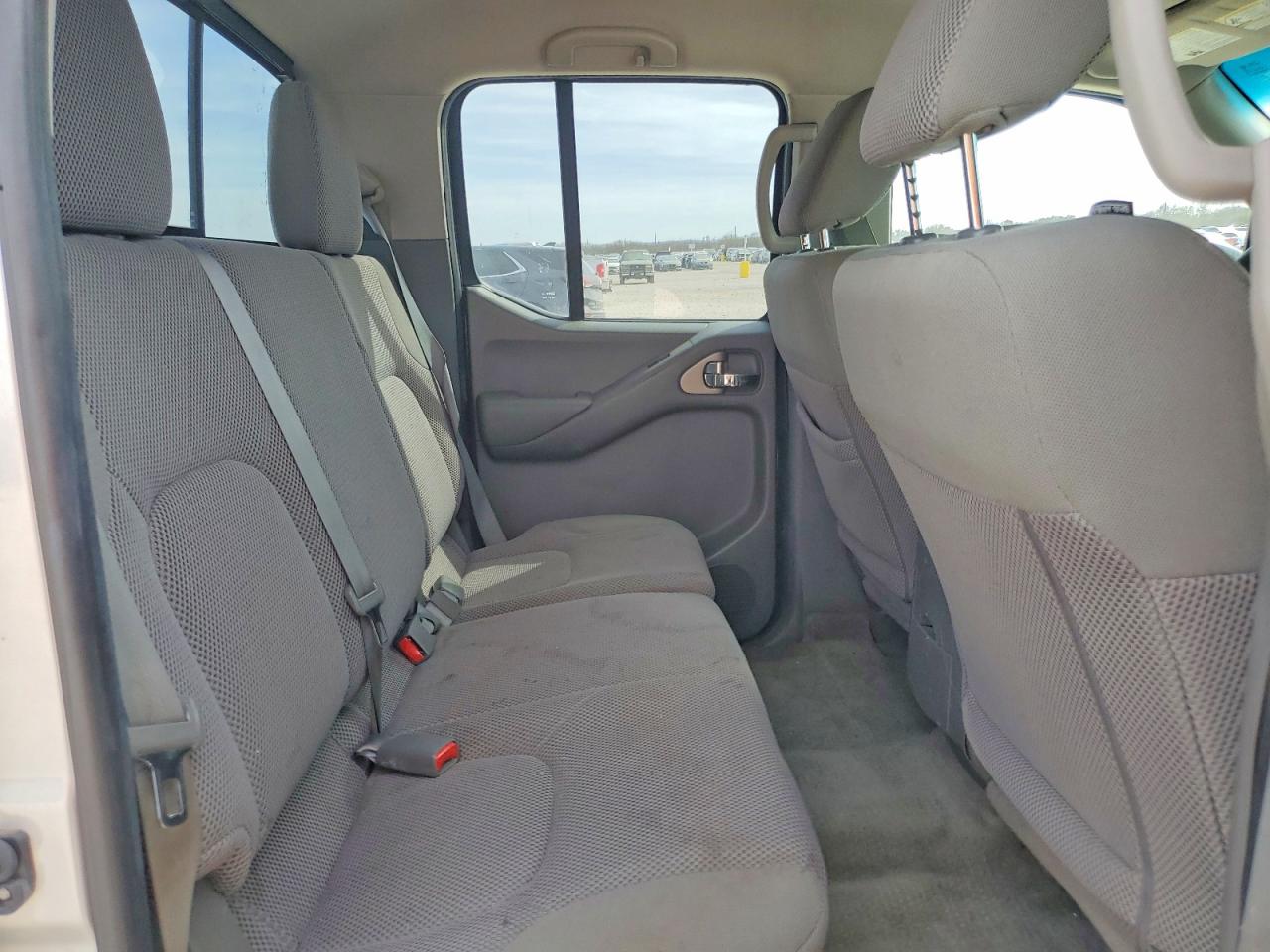 2017 NISSAN FRONTIER SV photo 19