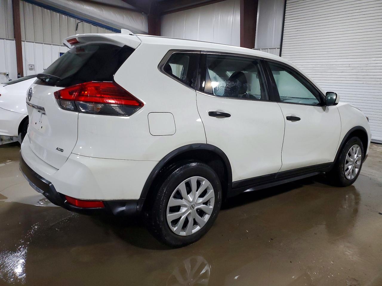 2017 NISSAN ROGUE S photo 3