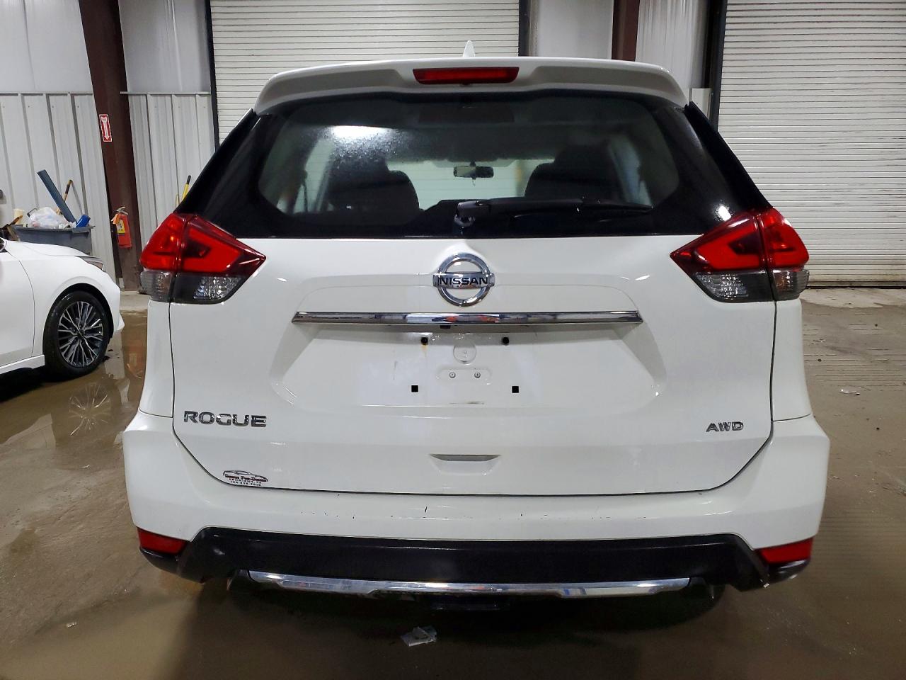 2017 NISSAN ROGUE S photo 6