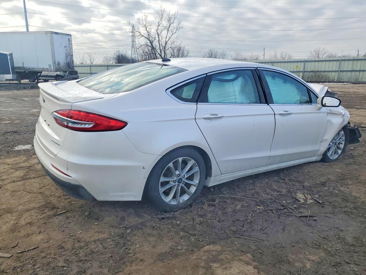 2019 FORD FUSION TITANIUM photo 3