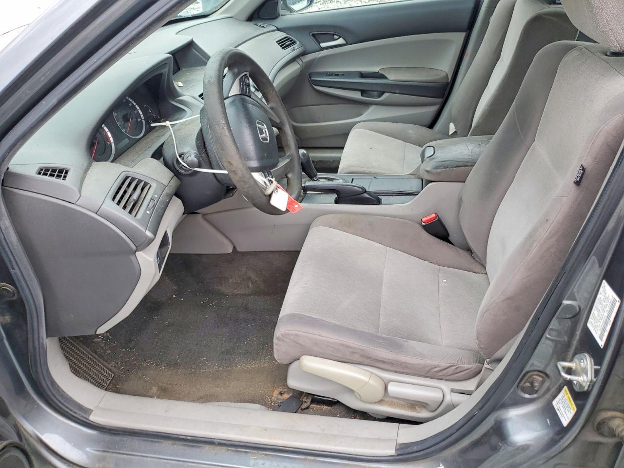 2010 HONDA ACCORD LX photo 13