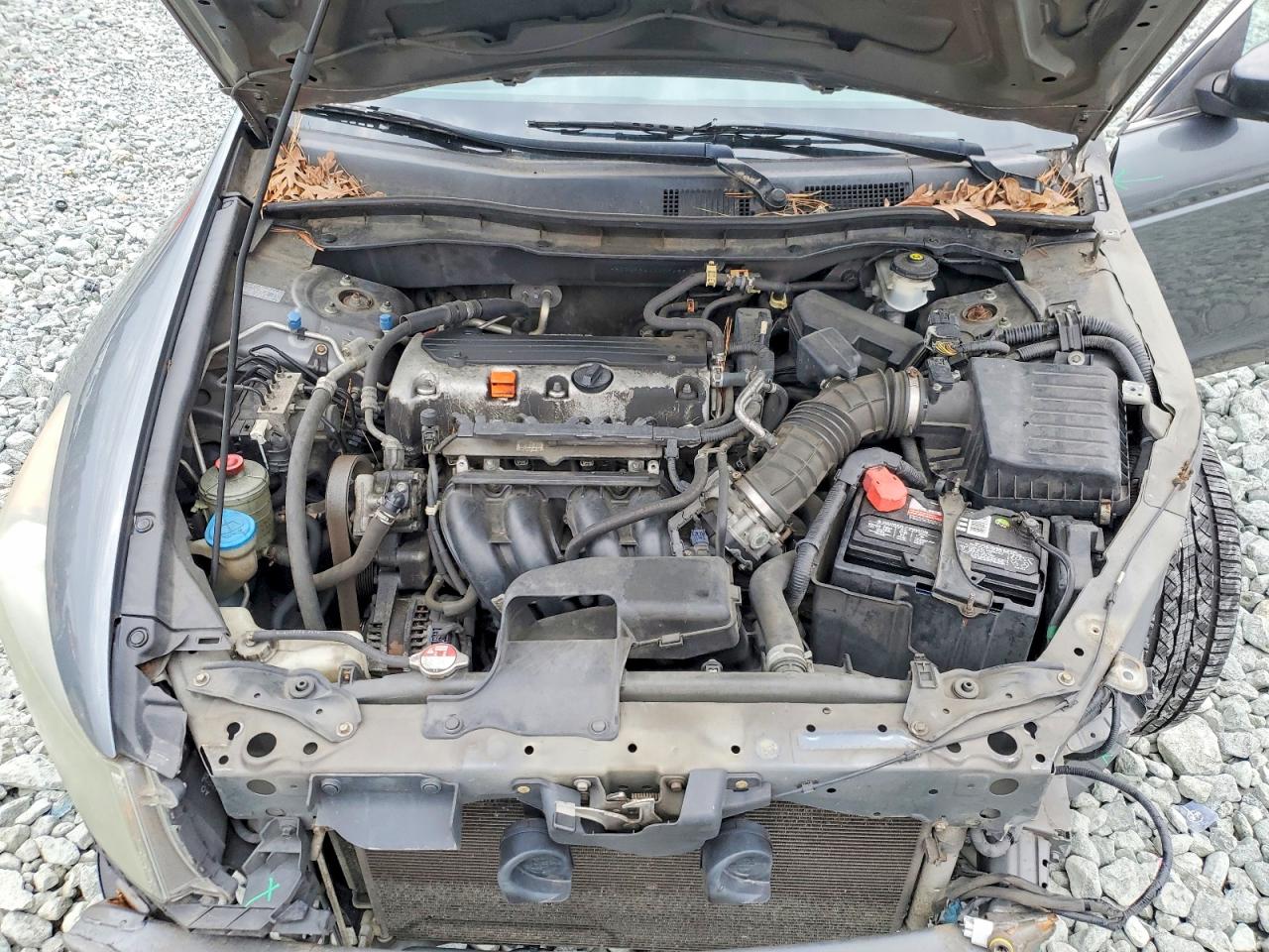 2010 HONDA ACCORD LX photo 21
