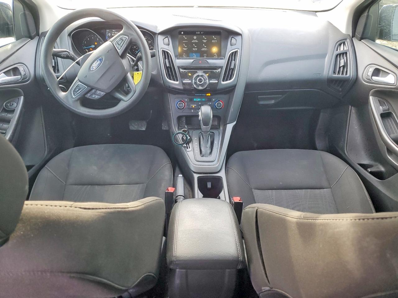 2017 FORD FOCUS SEL photo 8