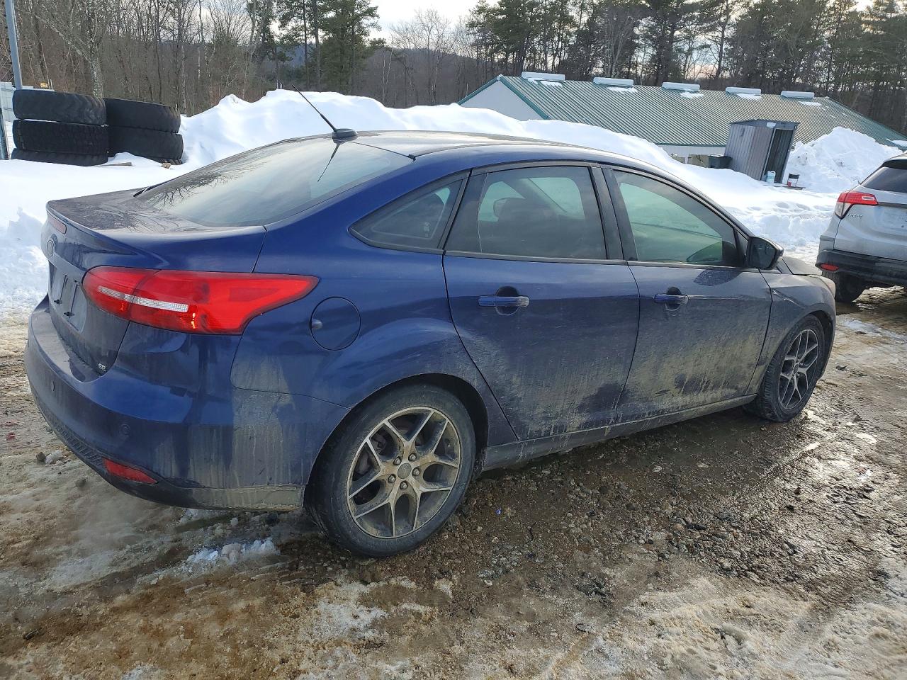 2017 FORD FOCUS SEL photo 3