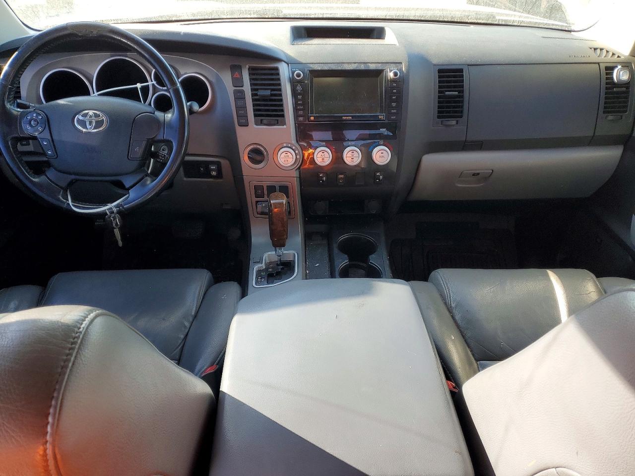 2011 TOYOTA TUNDRA LIMITED photo 8