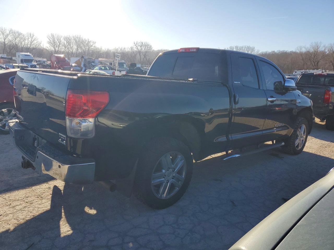 2011 TOYOTA TUNDRA LIMITED photo 3