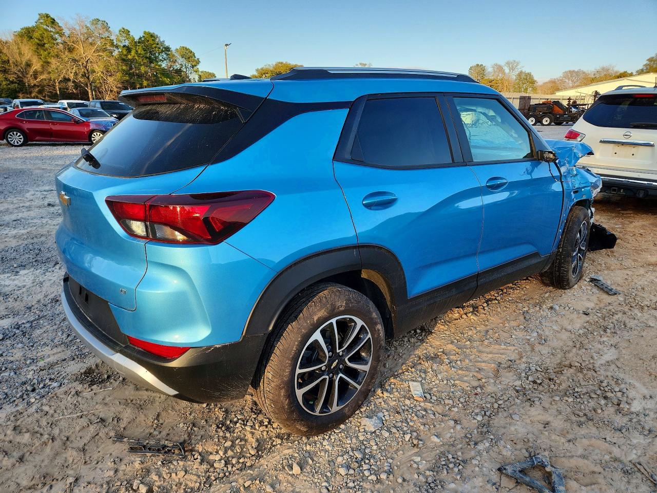 2025 CHEVROLET TRAILBLAZER LT photo 3