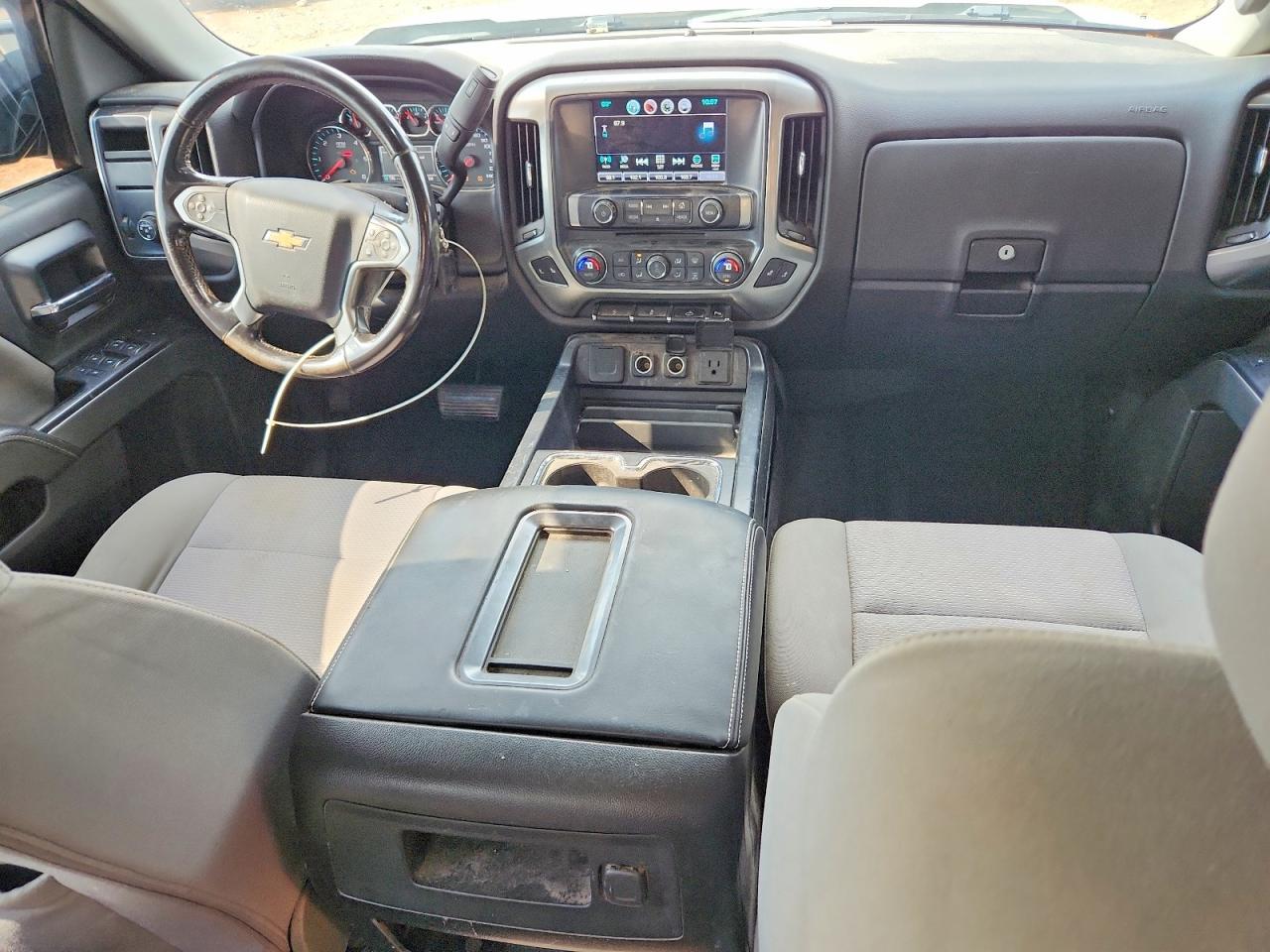 2016 CHEVROLET SILVERADO C1500 LT photo 8