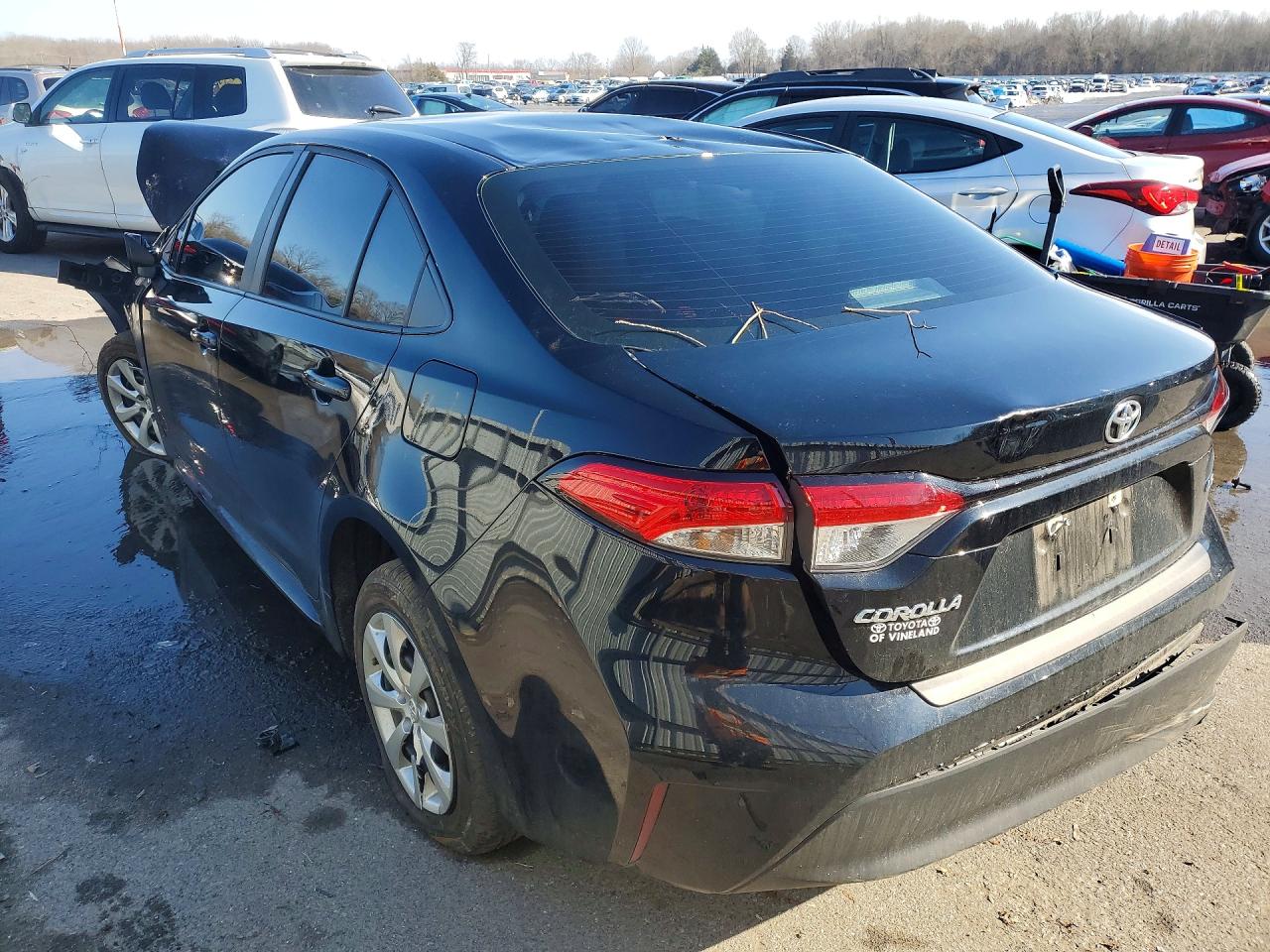 2024 TOYOTA COROLLA LE photo 3