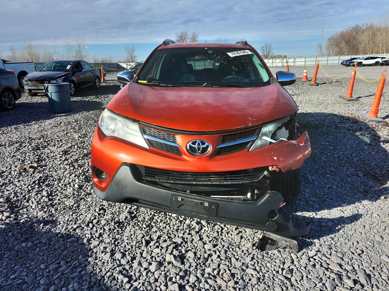 2015 TOYOTA RAV4 LE photo 5