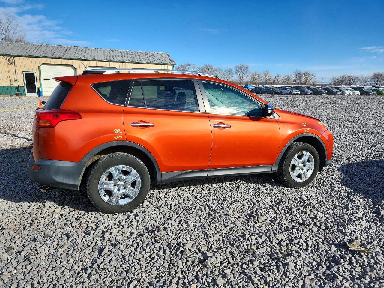 2015 TOYOTA RAV4 LE photo 3