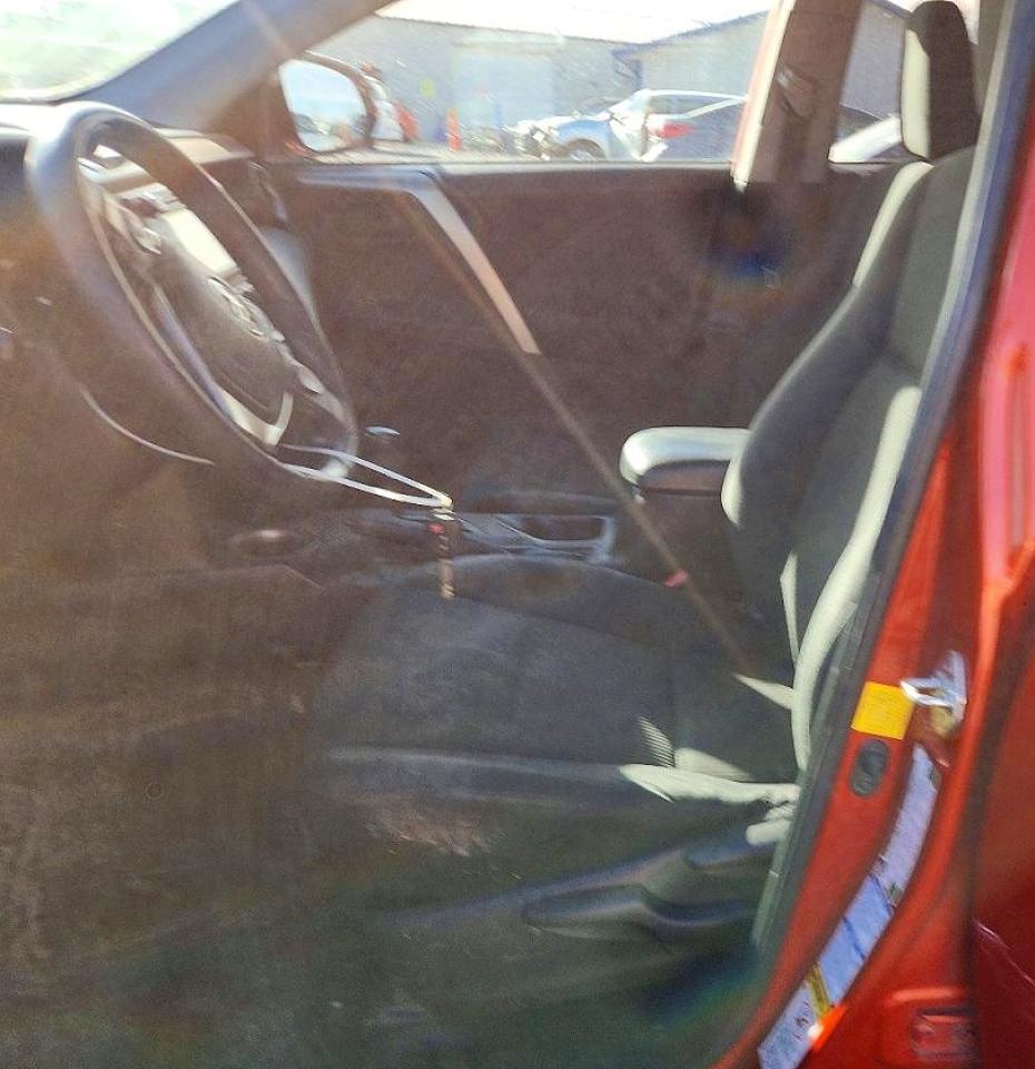 2015 TOYOTA RAV4 LE photo 7
