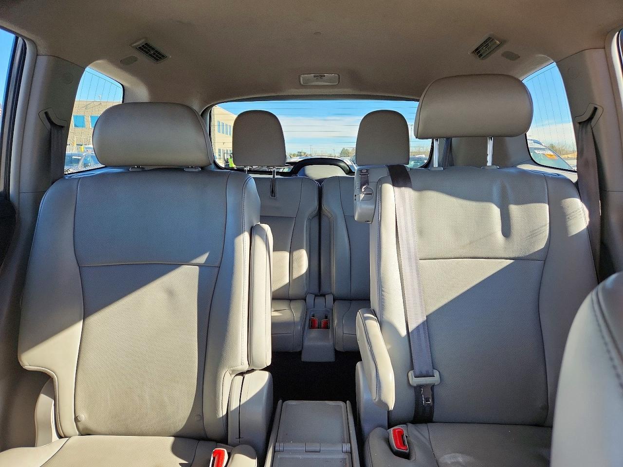 2013 TOYOTA HIGHLANDER LIMITED photo 10