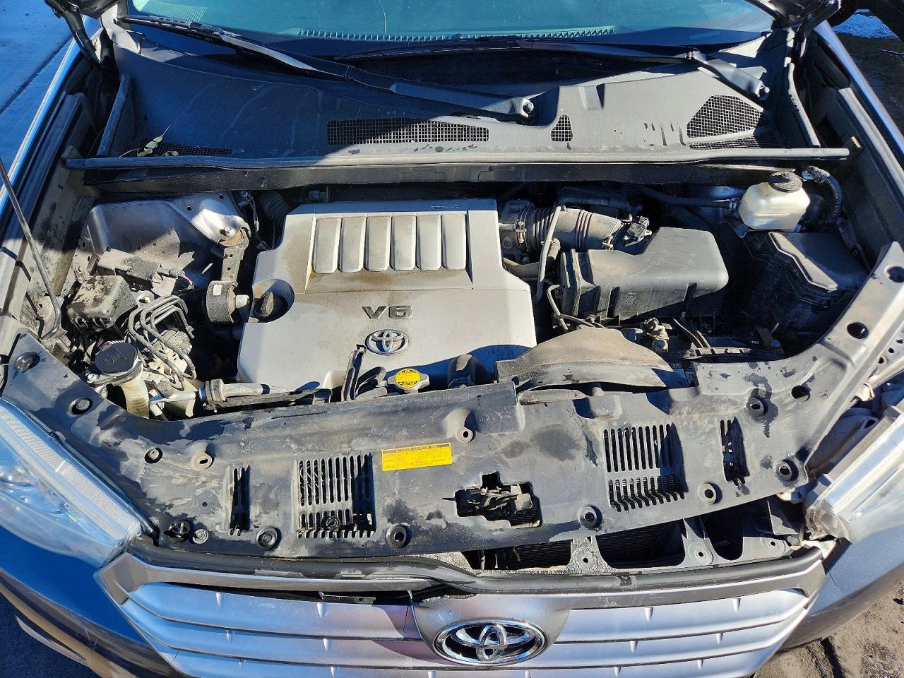 2013 TOYOTA HIGHLANDER LIMITED photo 12
