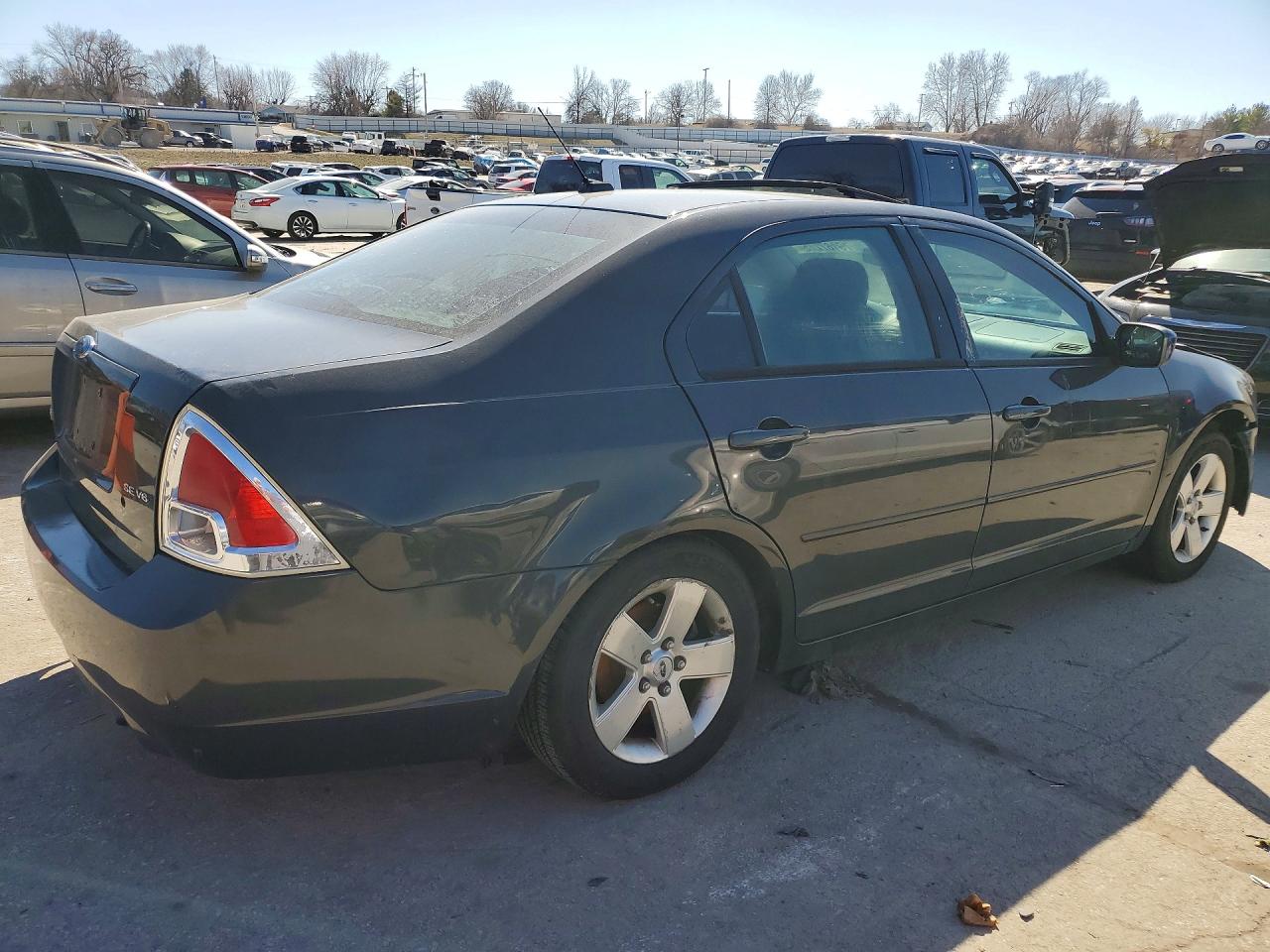 2007 FORD FUSION SE photo 3