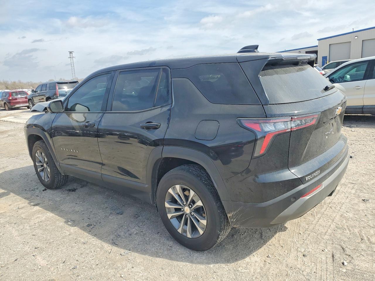 2026 CHEVROLET EQUINOX LT photo 2