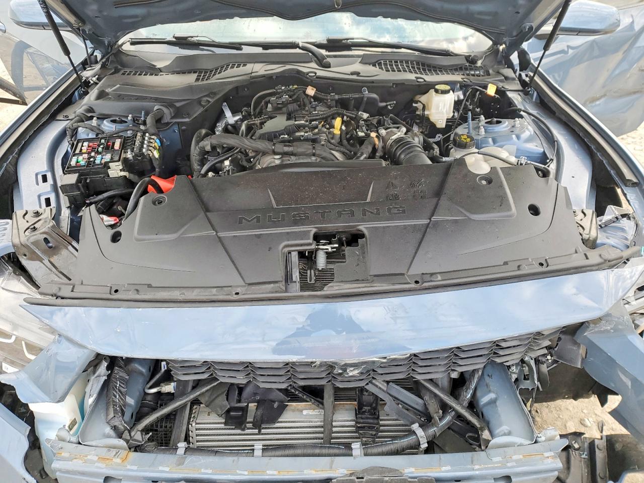 2024 FORD MUSTANG photo 21