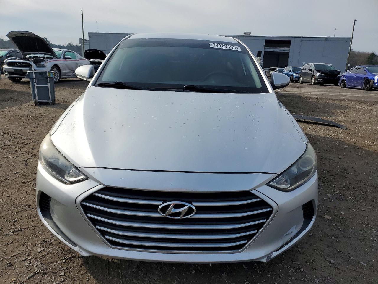 2018 HYUNDAI ELANTRA SE photo 9