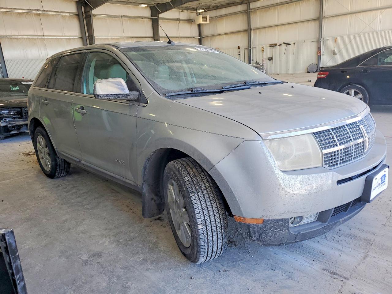 2007 LINCOLN TOWNHOUSE MKX photo 4