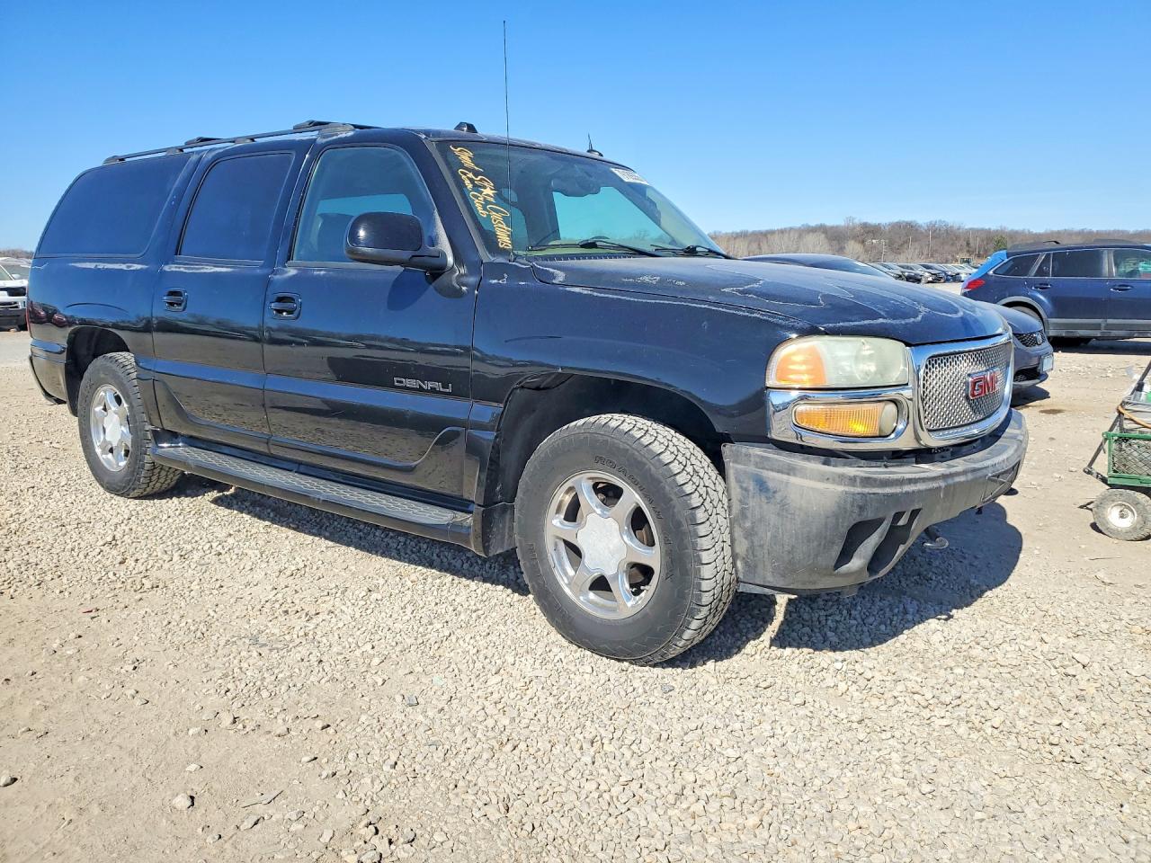 2005 GMC YUKON XL DENALI photo 4