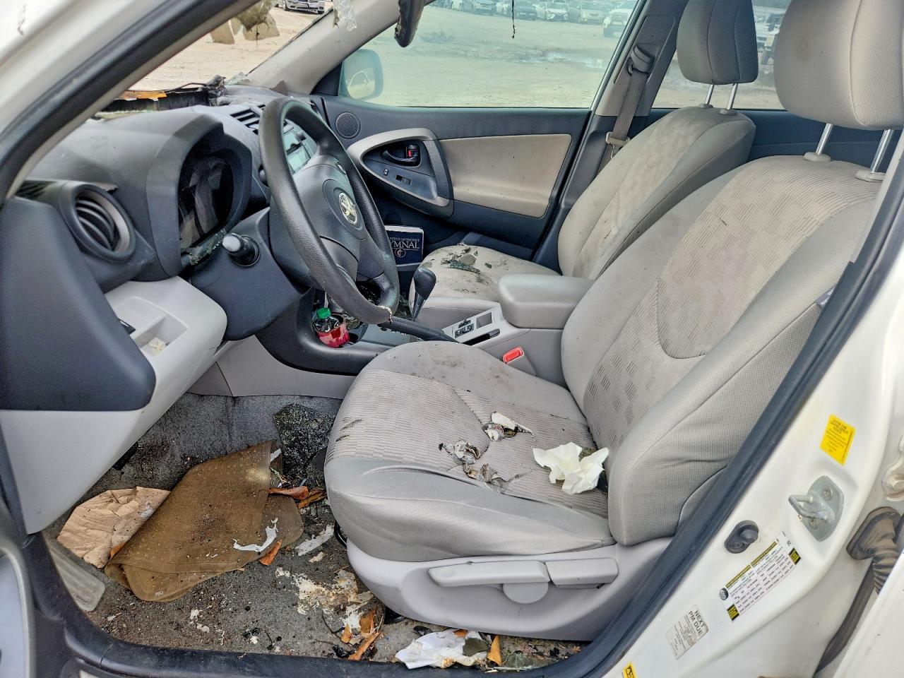 2011 TOYOTA RAV4 BASE photo 19