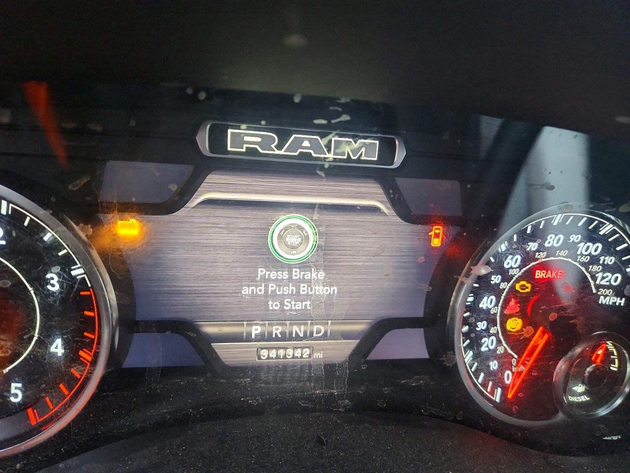 2022 RAM 3500 TRADESMAN photo 9