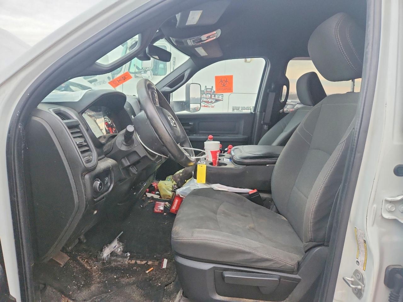 2022 RAM 3500 TRADESMAN photo 7