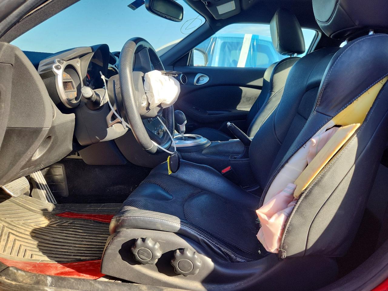2018 NISSAN 370Z TOURING photo 13