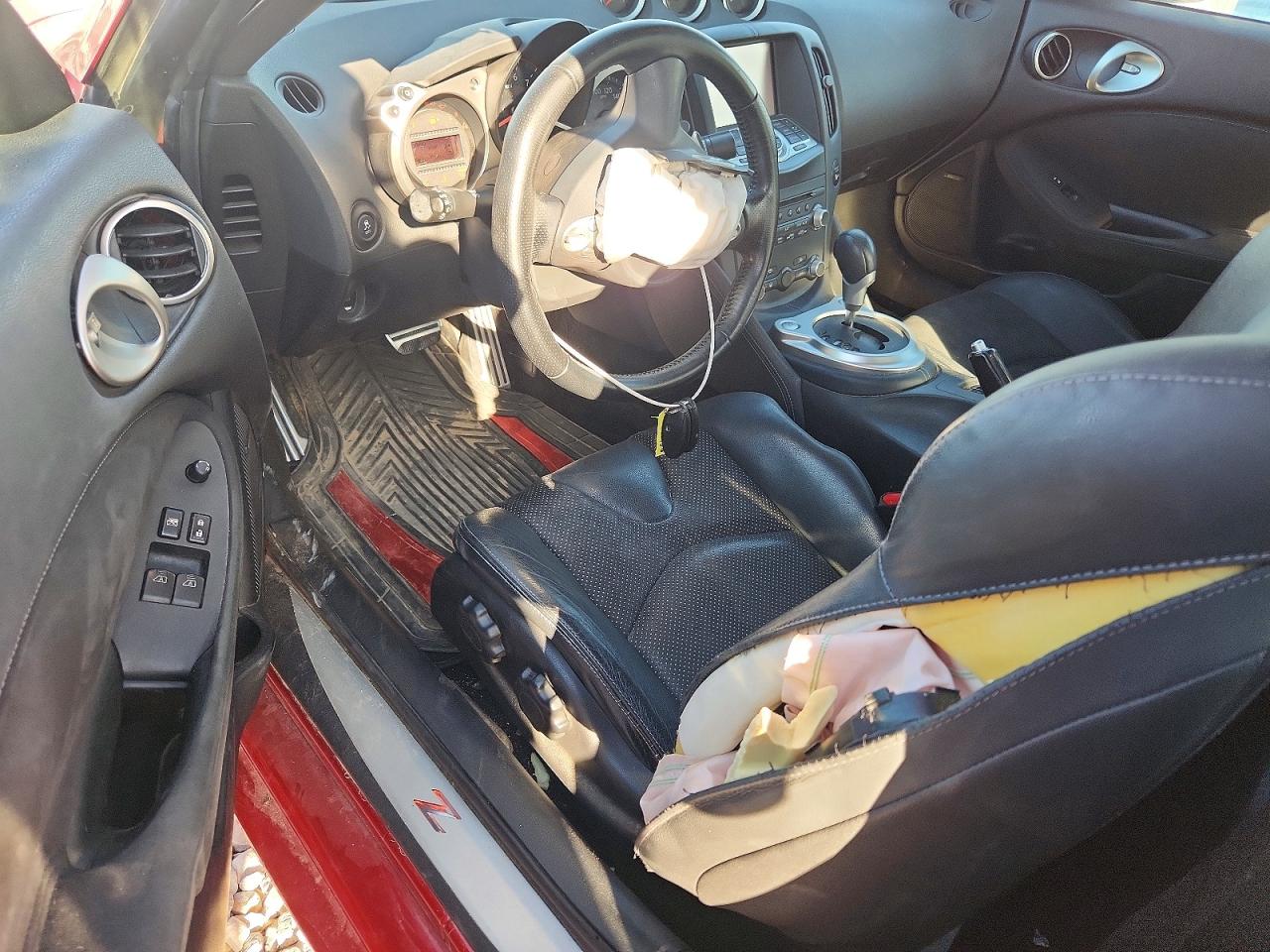 2018 NISSAN 370Z TOURING photo 15