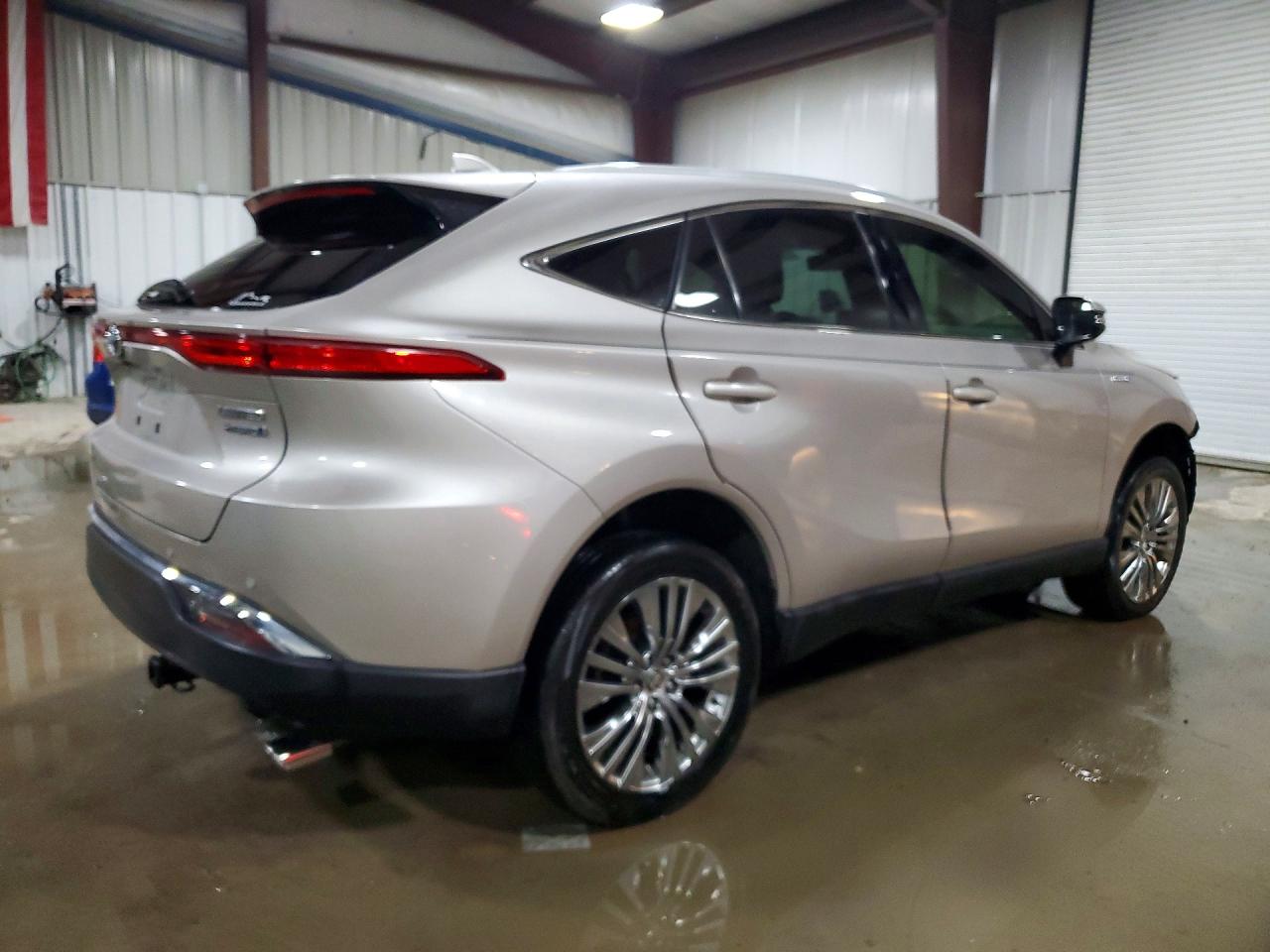 2021 TOYOTA VENZA LIMITED photo 5